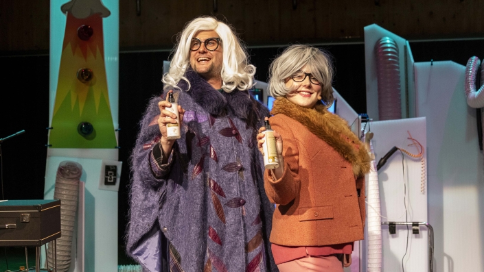 Heer Otto LE by Moon Saris 1