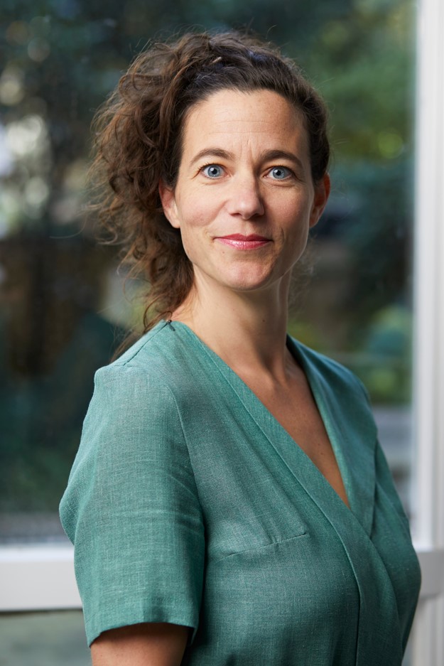 Suzanne Roos - door Chris en Markan - verkleind